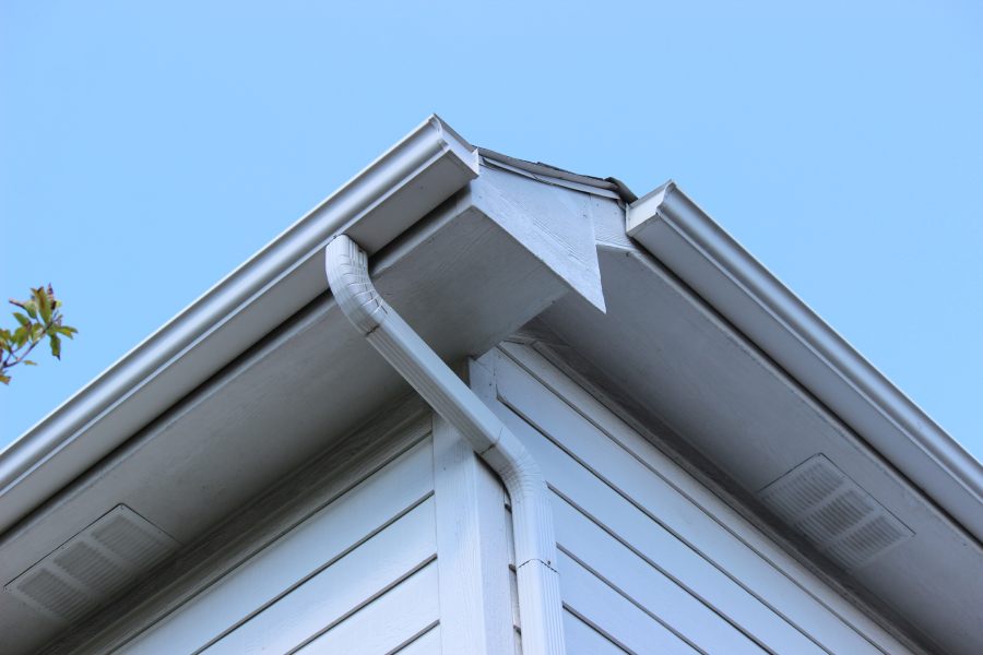 installing-gutter-guards